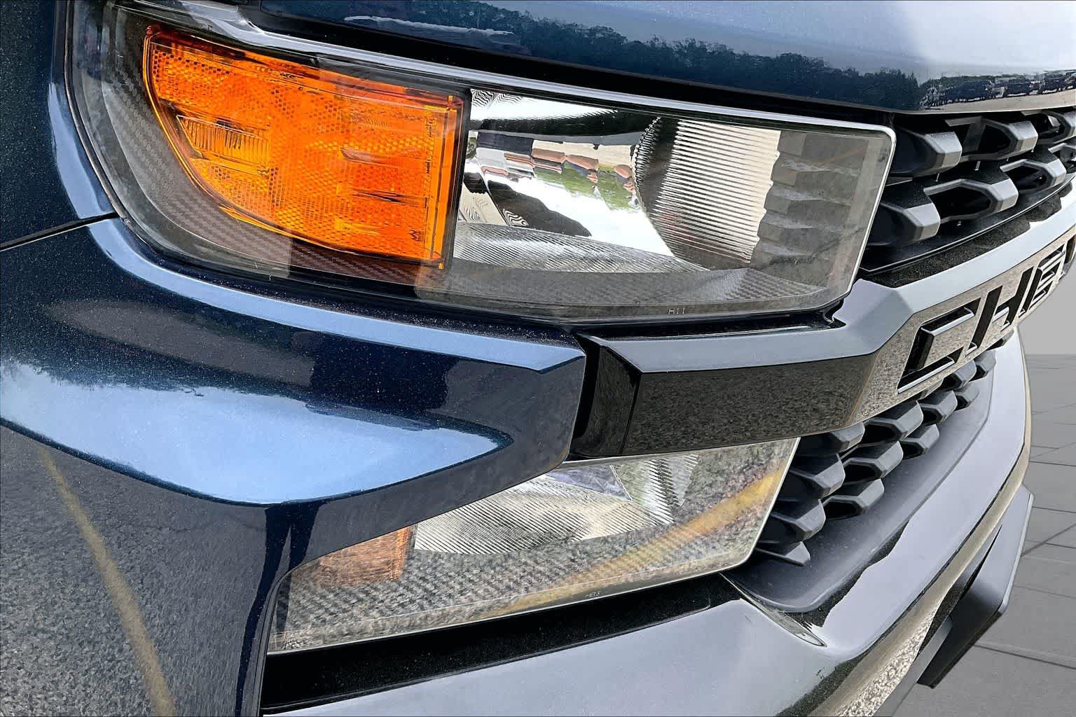 Used 2021 Chevrolet Silverado 1500 Custom Trail Boss AWD/4WD image 27