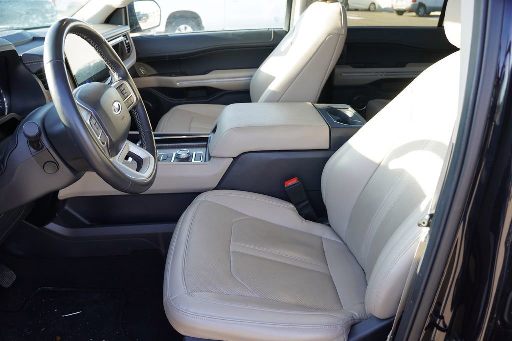 Certified 2024 Ford Expedition Limited image 6