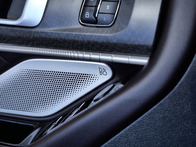 Certified 2025 Ford Explorer Platinum w/ LUX Leather Package image 29