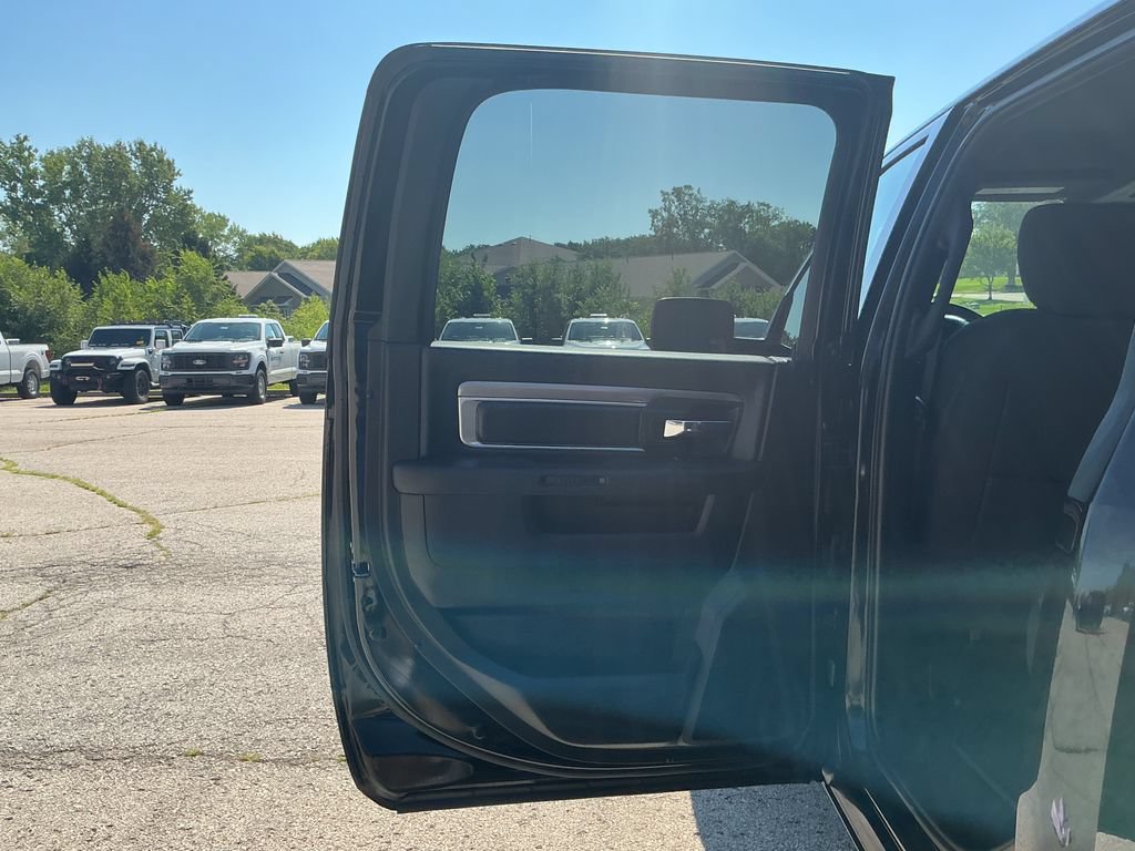 Used 2022 RAM 1500 Warlock w/ Electronics Group AWD/4WD image 11