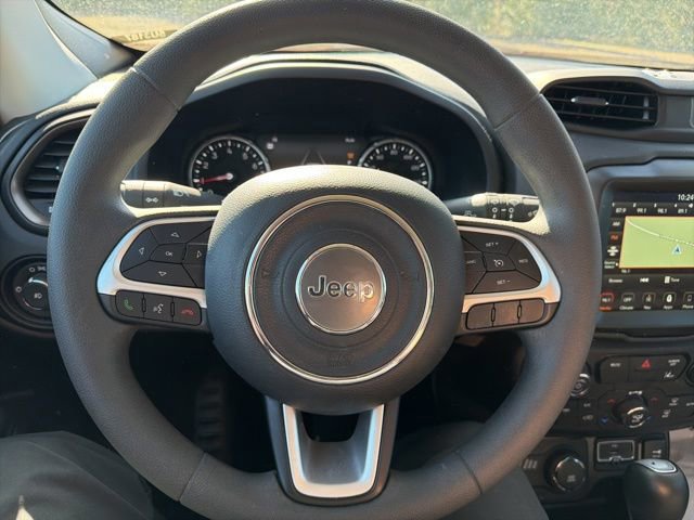 Used 2023 Jeep Renegade Latitude image 15