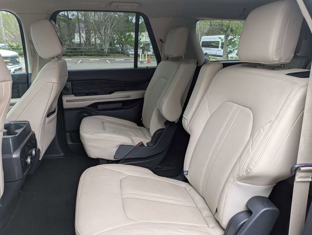 Certified 2022 Ford Expedition Max Platinum image 15