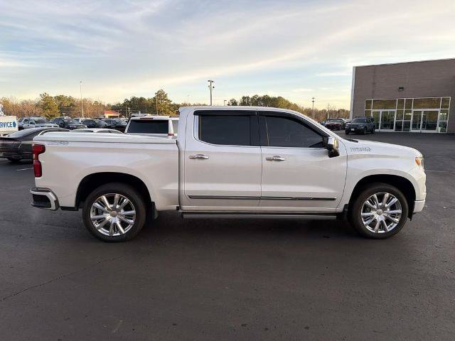Used 2022 Chevrolet Silverado 1500 High Country w/ High Country Premium Package AWD/4WD image 25