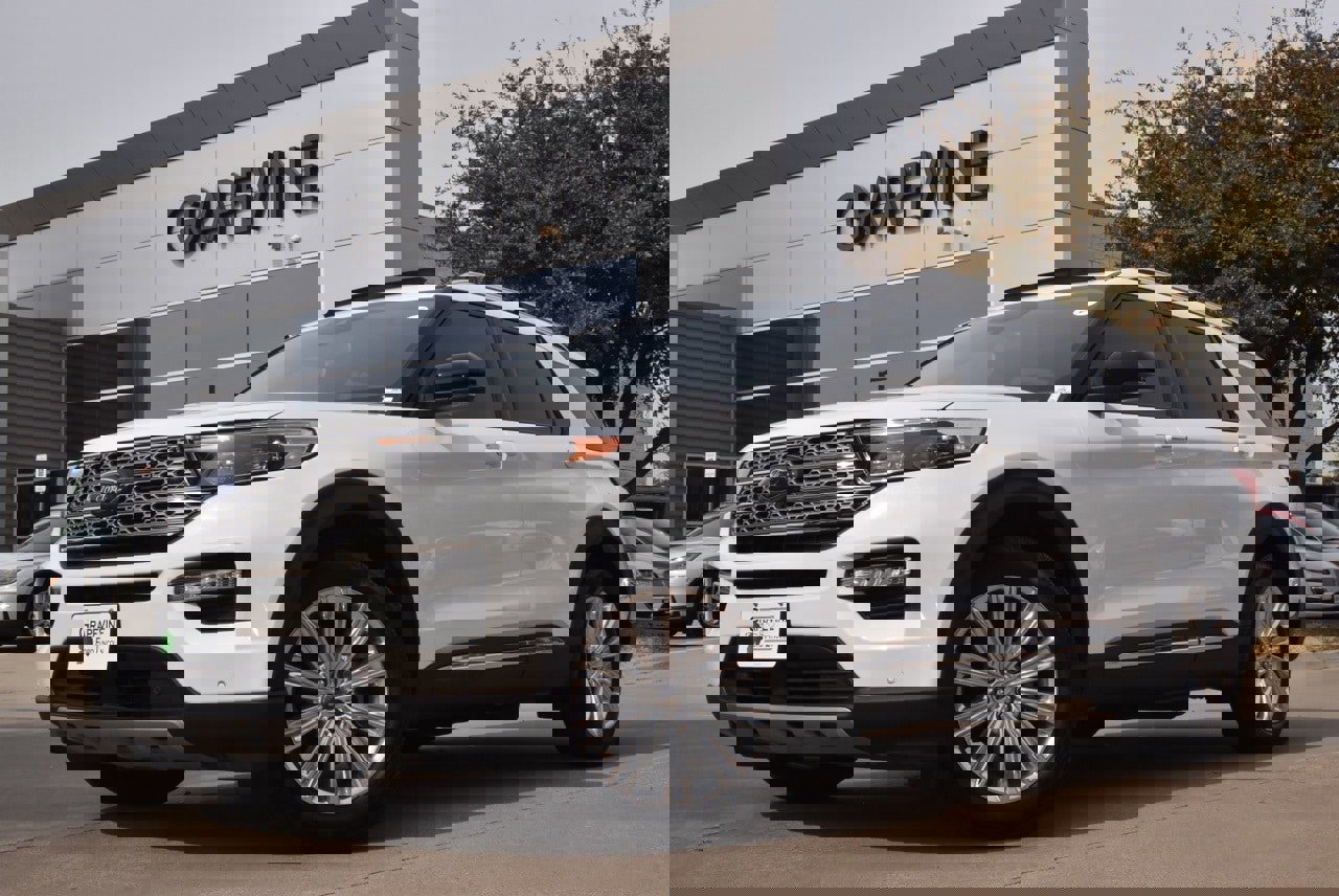Certified 2023 Ford Explorer Limited w/ Limited Technology Package image 2