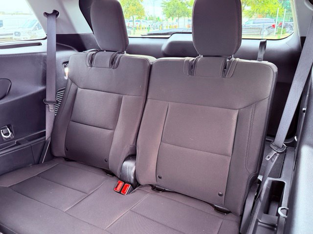 Certified 2023 Ford Explorer XLT RWD image 24
