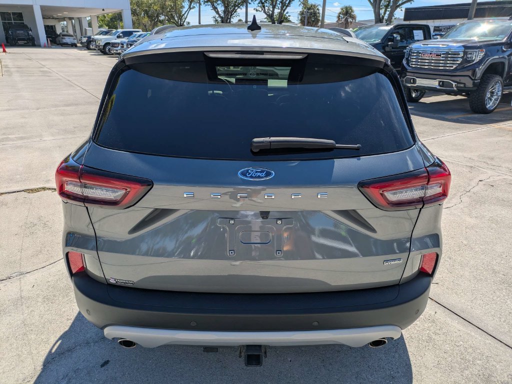 Certified 2024 Ford Escape SE w/ Class II Trailer Tow Package FWD image 5