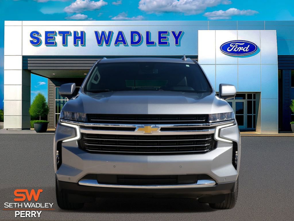 Used 2024 Chevrolet Suburban LT image 7