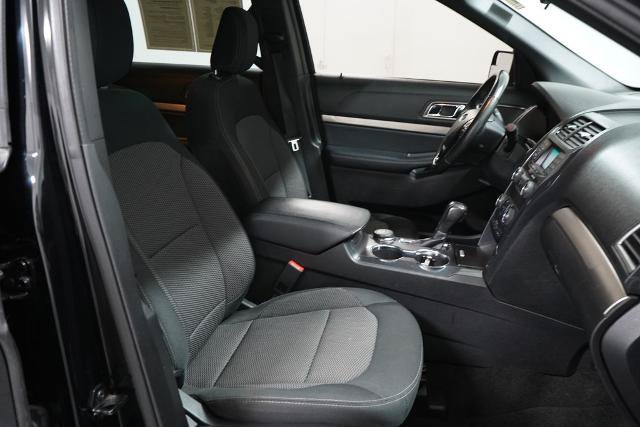 Certified 2018 Ford Explorer XLT AWD/4WD image 31