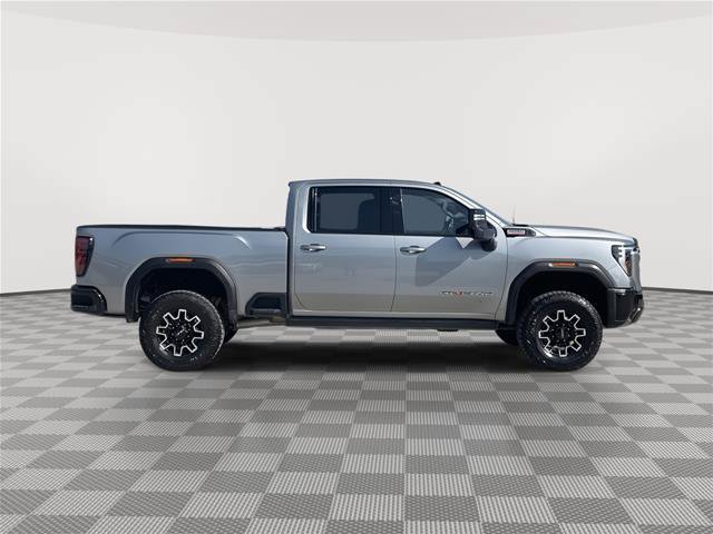 Used 2025 GMC Sierra 2500 AT4X AWD/4WD image 6
