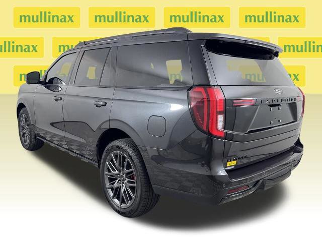 Certified 2025 Ford Expedition Platinum w/ Stealth Performance Package image 3