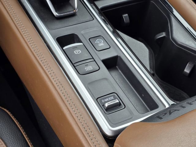 Used 2022 Nissan Pathfinder Platinum w/ Lighting Package (N92) image 24