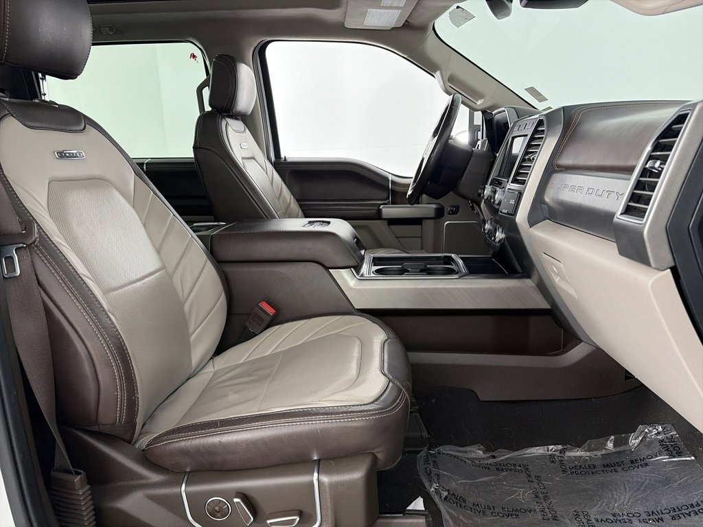 Certified 2019 Ford F250 Limited w/ FX4 Off-Road Package image 32