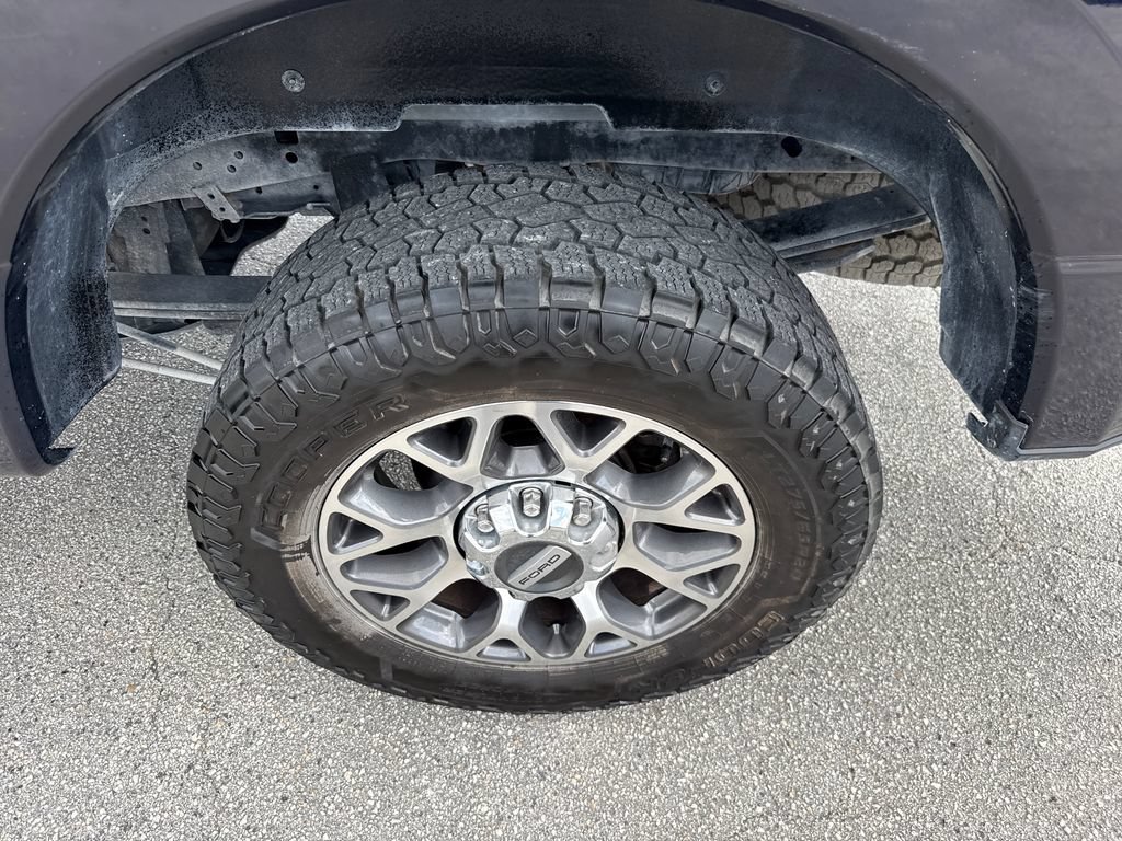 Certified 2022 Ford F250 Lariat AWD/4WD image 10