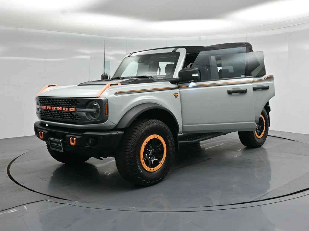 Certified 2023 Ford Bronco Badlands w/ Sasquatch Package AWD/4WD image 30