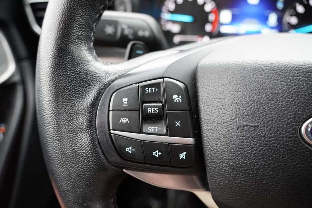 Certified 2020 Ford Explorer Limited AWD/4WD image 36