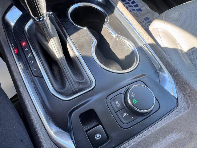 Used 2020 Chevrolet Traverse Premier FWD image 27