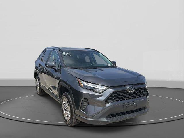 Used 2025 Toyota RAV4 XLE AWD/4WD image 5