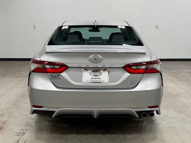Used 2021 Toyota Camry SE image 10