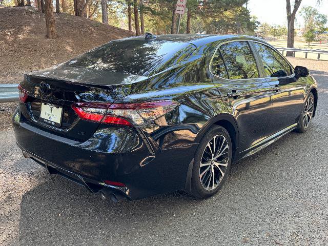 Used 2024 Toyota Camry SE FWD image 5