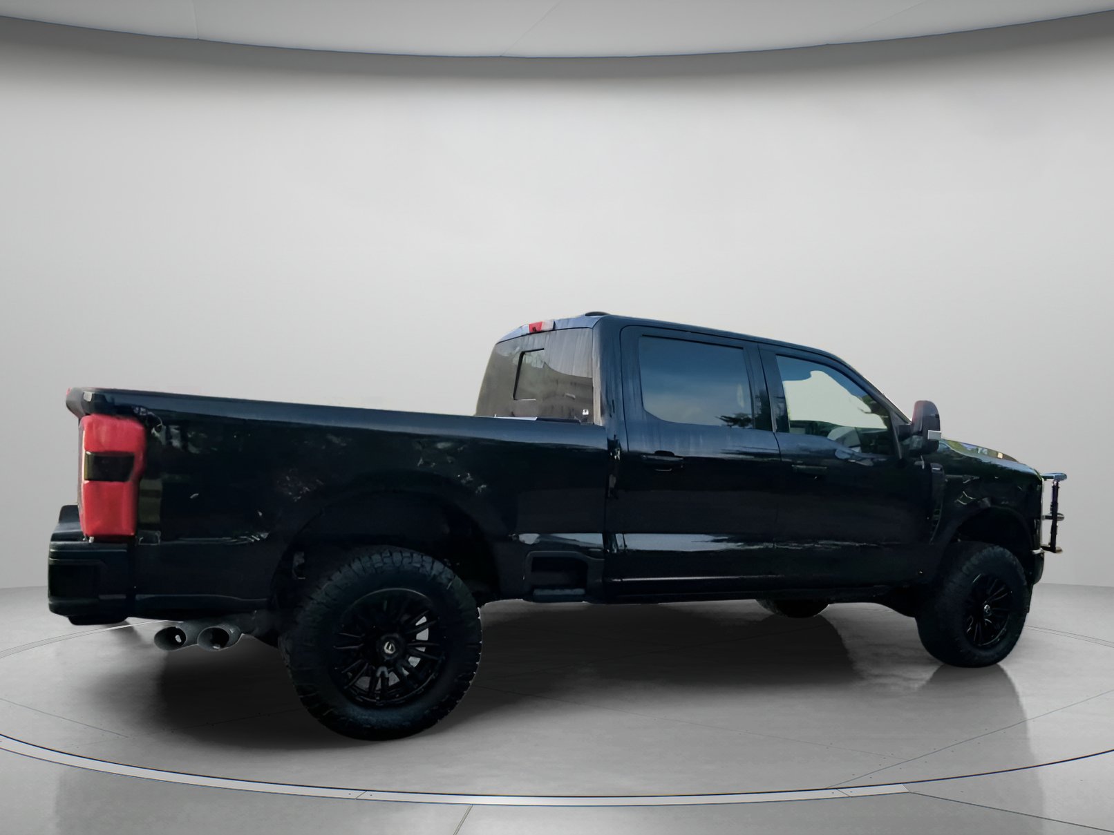 Certified 2025 Ford F250 Lariat w/ Black Appearance Package AWD/4WD image 30