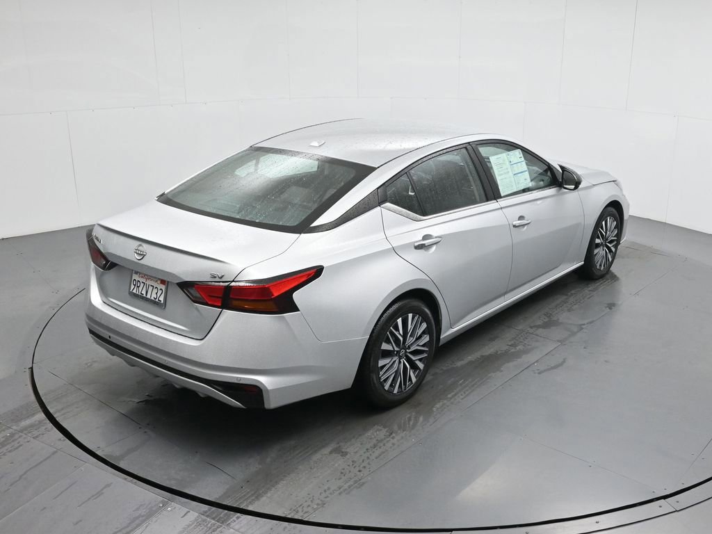Used 2023 Nissan Altima 2.5 SV image 15