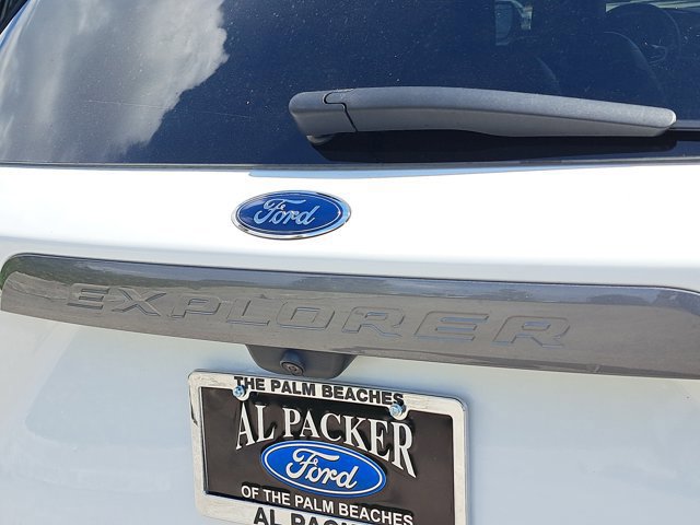 Certified 2023 Ford Explorer XLT w/ Equipment Group 202A image 10