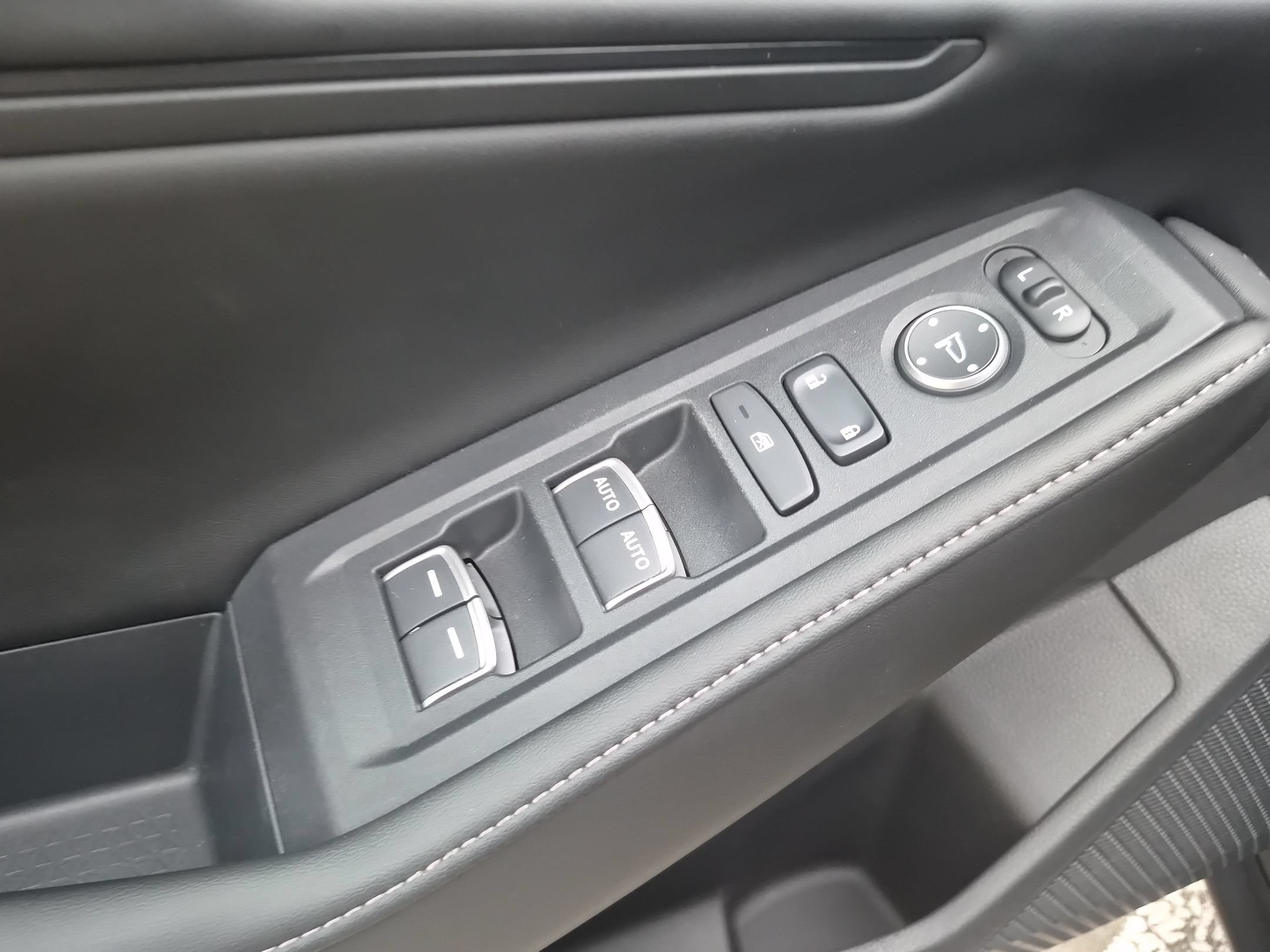 Used 2023 Honda Accord Sport image 14