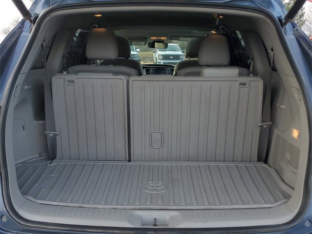 Used 2019 Toyota Highlander XLE image 8
