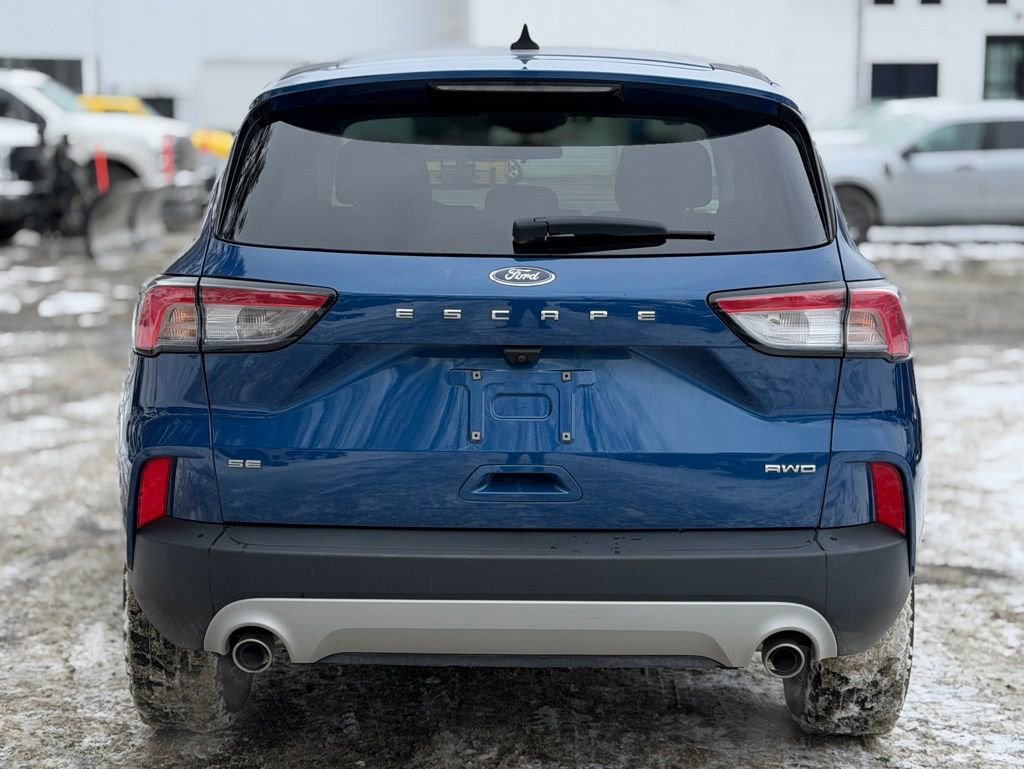 Certified 2022 Ford Escape SE w/ Convenience Package image 3