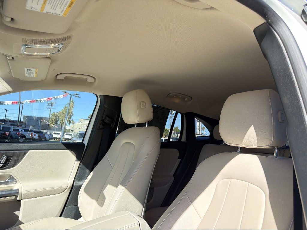 Used 2021 Mercedes-Benz GLA 250 w/ Premium Package image 20