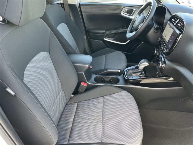 Used 2023 Kia Soul S image 35