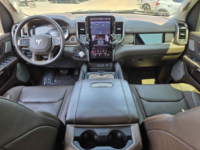 Used 2025 RAM 1500 Limited AWD/4WD image 8