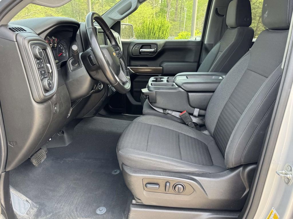 Used 2022 Chevrolet Silverado 1500 LT image 25