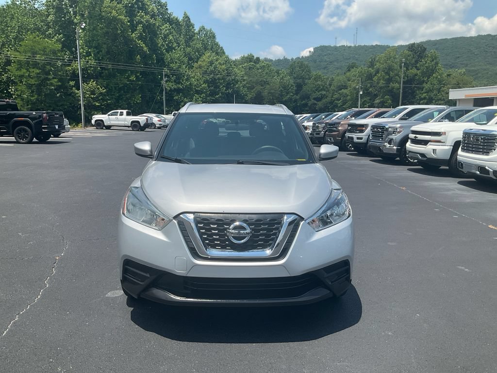 Used 2019 Nissan Kicks SV FWD video 2