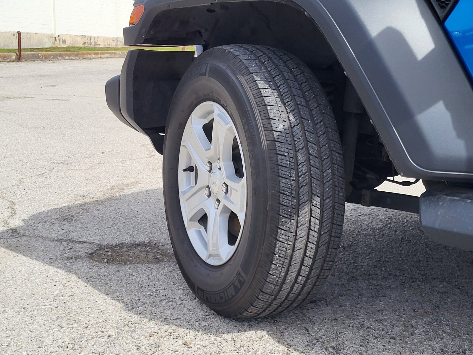 Used 2022 Jeep Wrangler Unlimited Sport image 33