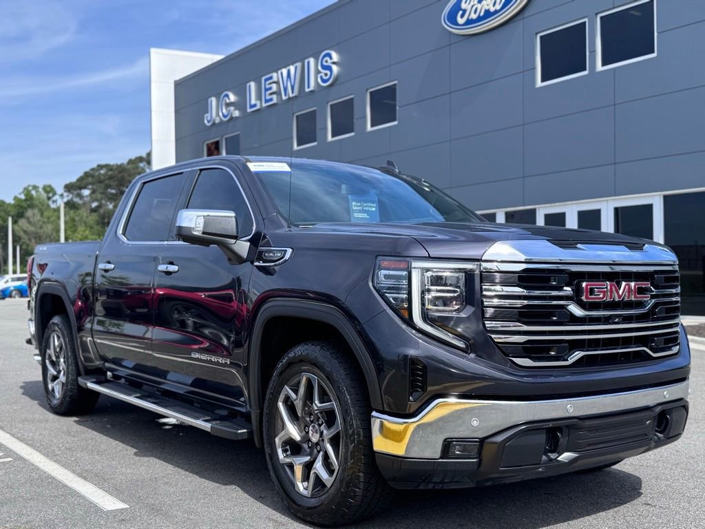 Used 2023 GMC Sierra 1500 SLT w/ SLT Premium Plus Package AWD/4WD image 1