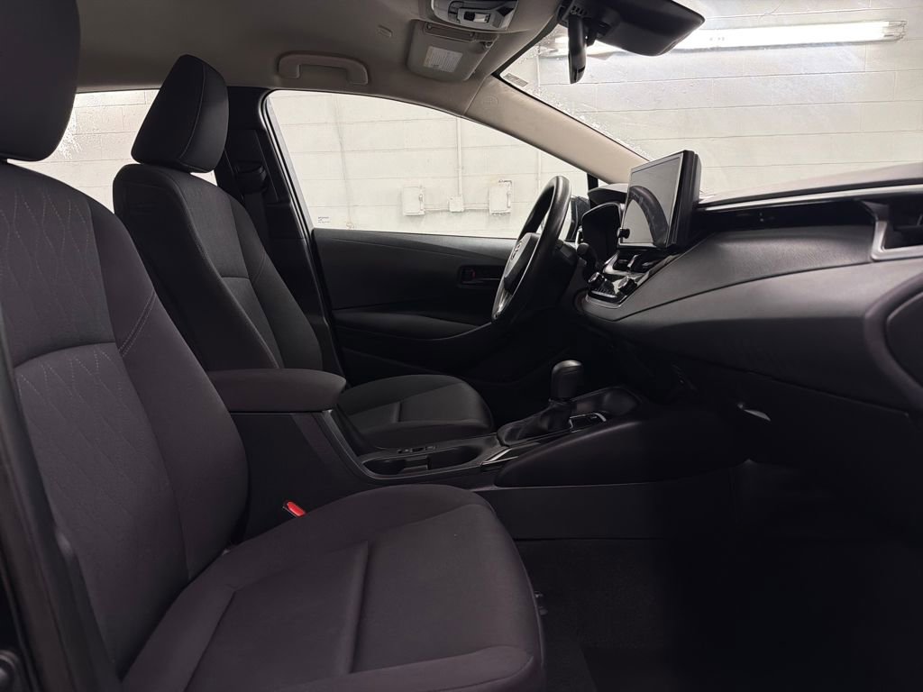 Used 2024 Toyota Corolla LE image 27