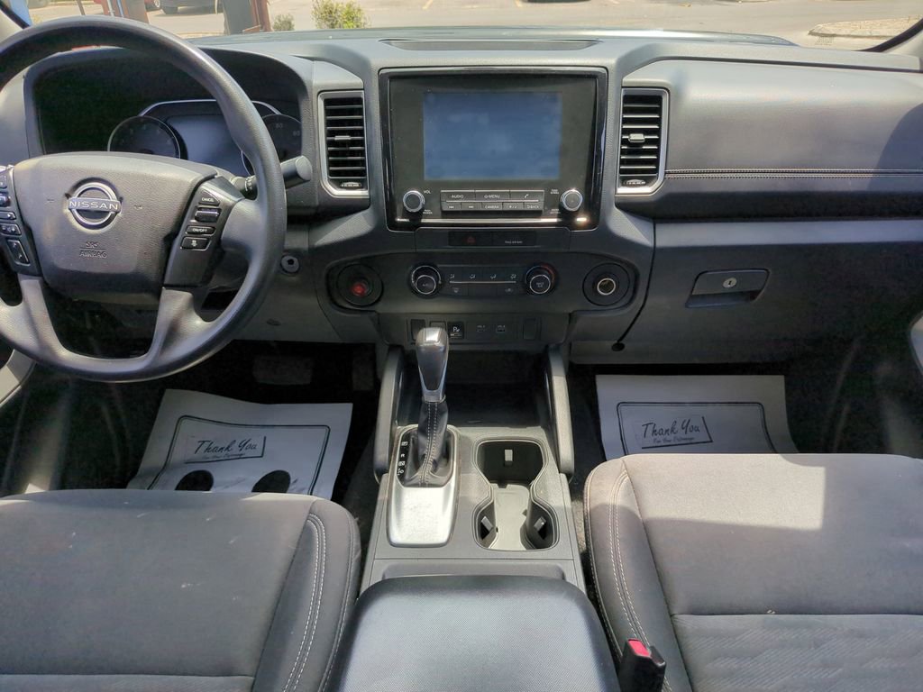 Used 2022 Nissan Frontier SV w/ Technology Package RWD image 15