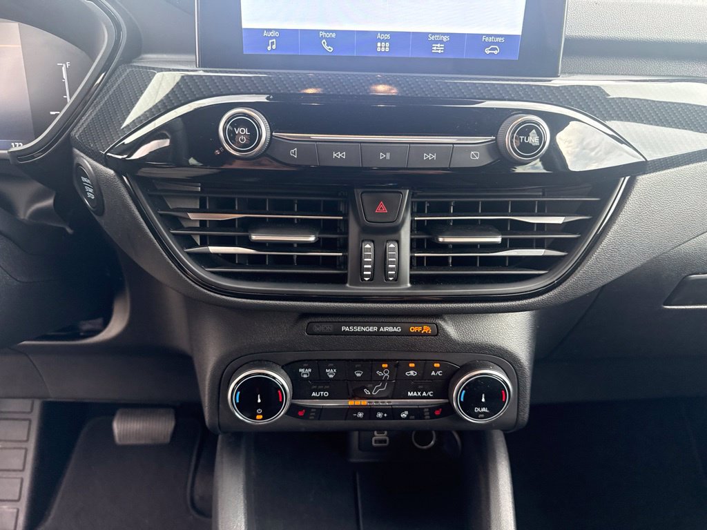Certified 2025 Ford Escape ST-Line Select AWD/4WD image 24