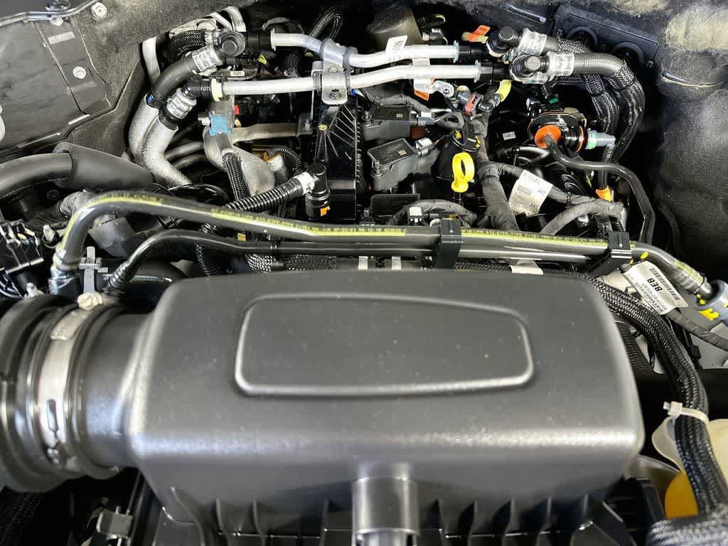 Certified 2021 Ford Explorer XLT w/ Equipment Group 202A AWD/4WD image 9