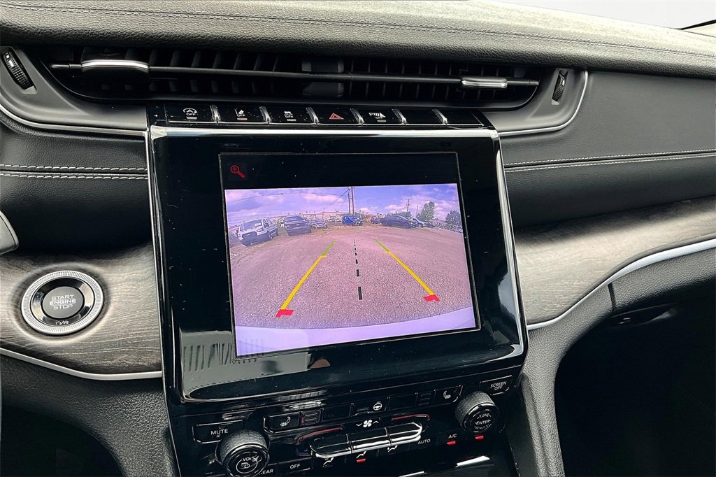 Used 2022 Jeep Grand Cherokee L Limited image 21