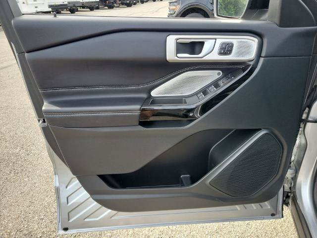 Certified 2023 Ford Explorer ST w/ Equipment Group 401A AWD/4WD image 15
