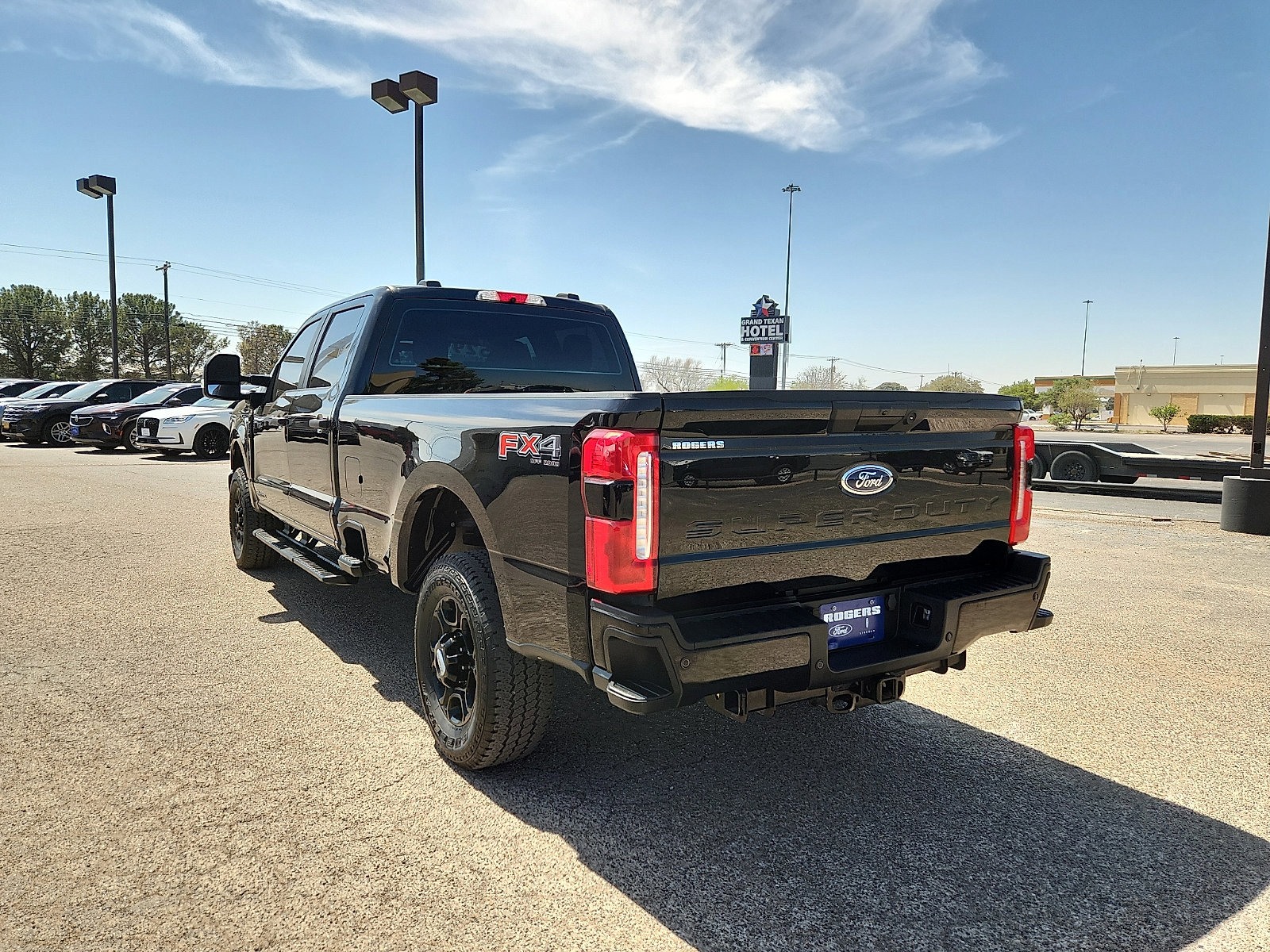 Certified 2024 Ford F250 XL w/ STX Appearance Package image 3