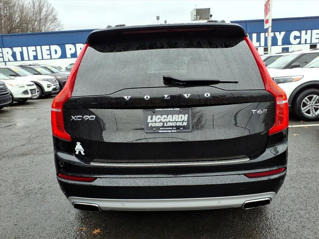 Used 2017 Volvo XC90 T6 Momentum w/ Vision Package image 5