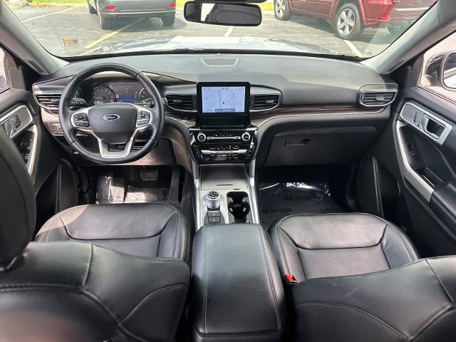 Certified 2022 Ford Explorer Limited w/ Equipment Group 301A AWD/4WD image 15