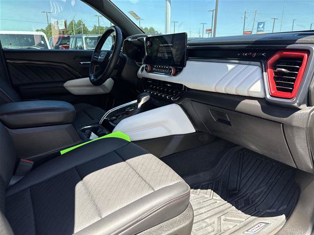 Used 2023 GMC Canyon AT4X AWD/4WD image 19