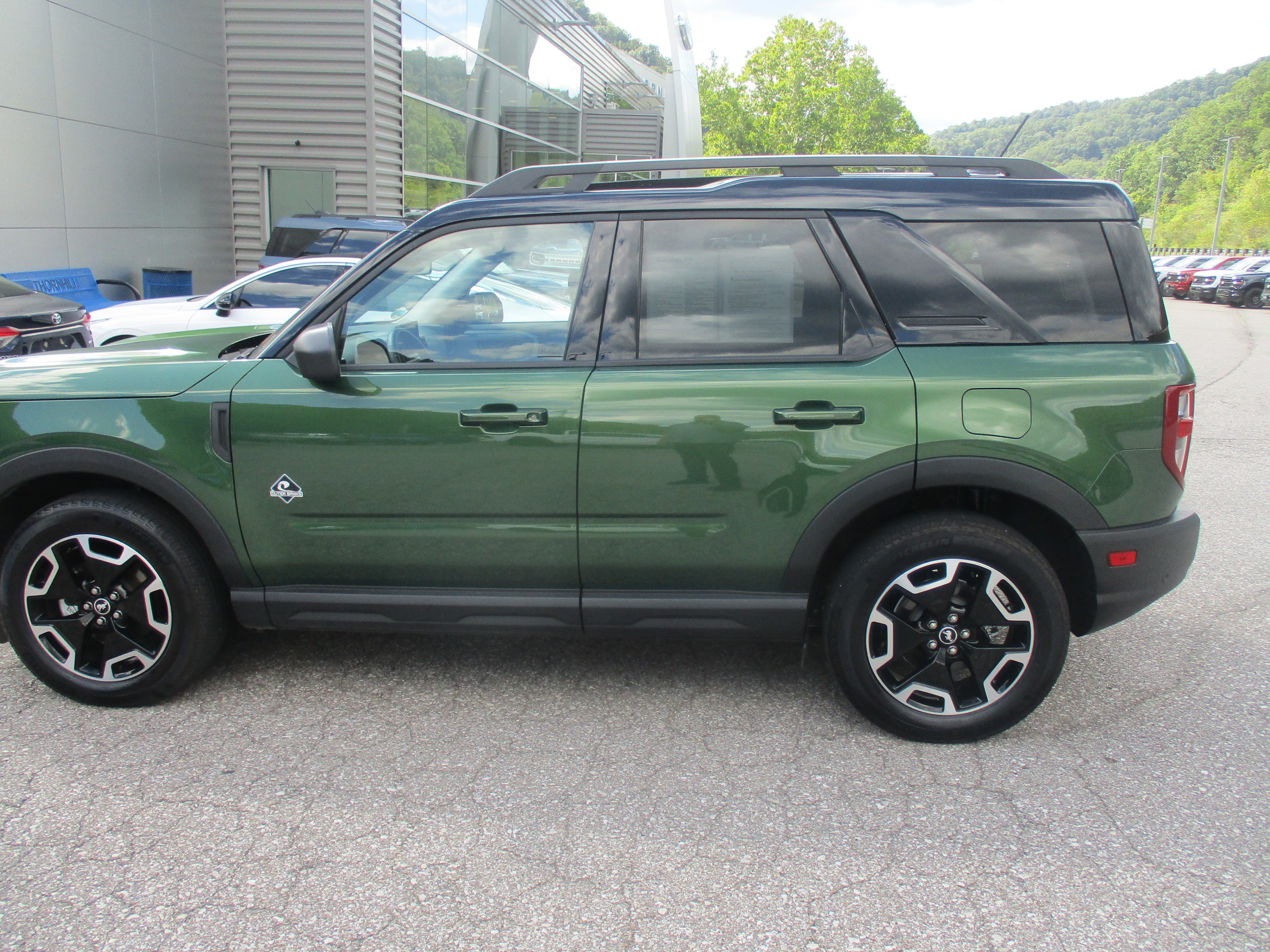 Certified 2024 Ford Bronco Sport Outer Banks w/ Tech Package image 3