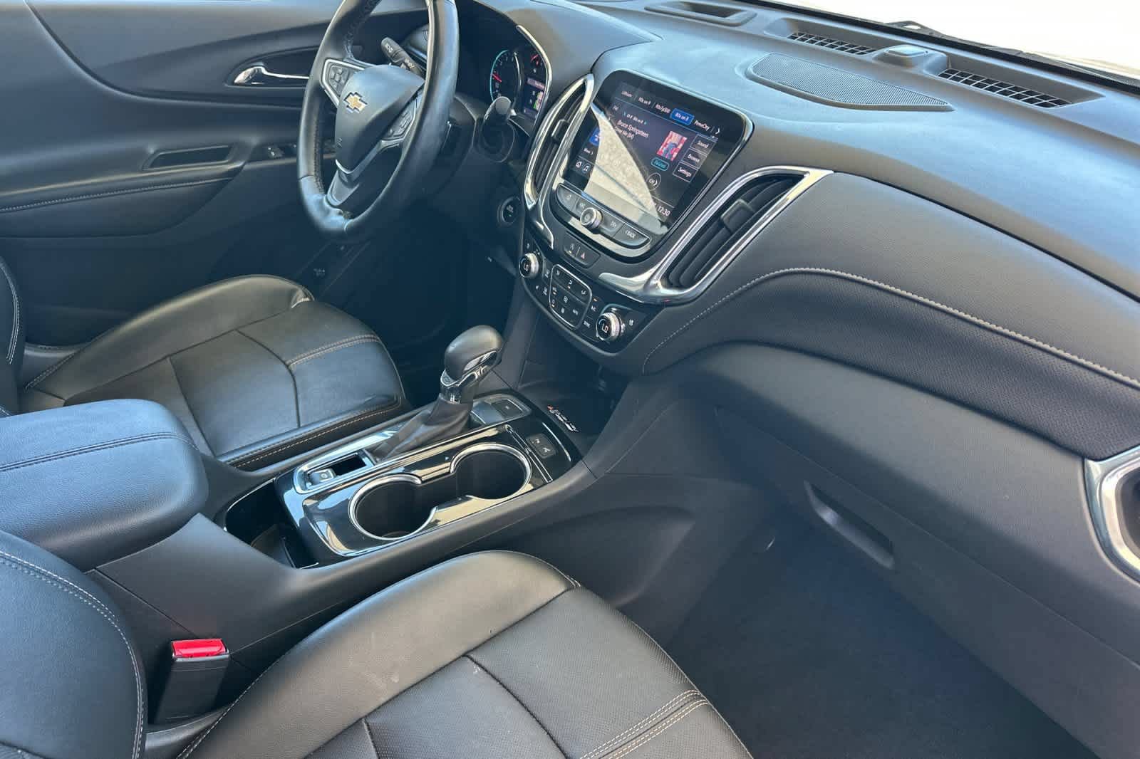 Used 2023 Chevrolet Equinox Premier AWD/4WD image 16