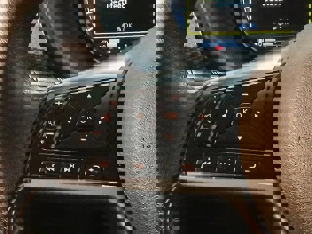 Used 2019 Nissan Kicks SV image 8