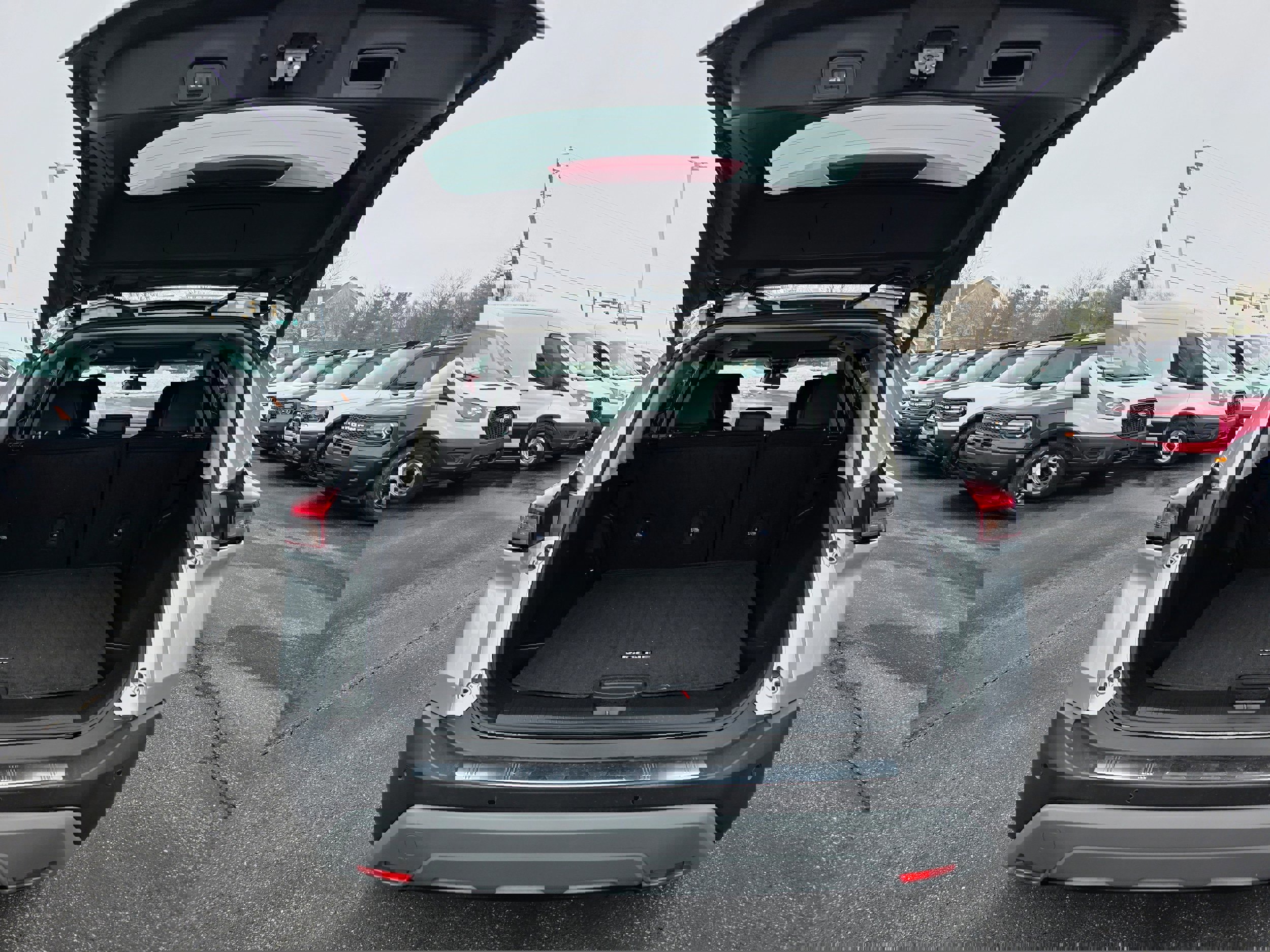 Used 2023 Nissan Rogue SV w/ SV Premium B Package image 9